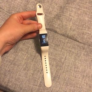 FitBit Charge HR 2